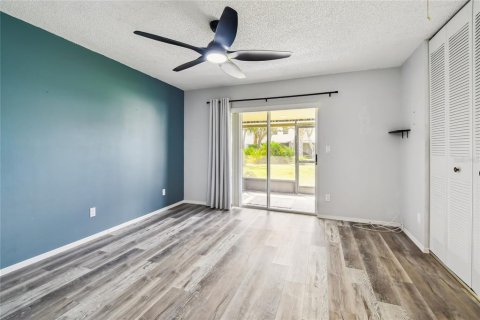 Condo in Clearwater, Florida, 1 bedroom  № 1914219 - photo 16