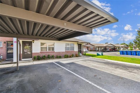 Condo in Clearwater, Florida, 1 bedroom  № 1914219 - photo 2