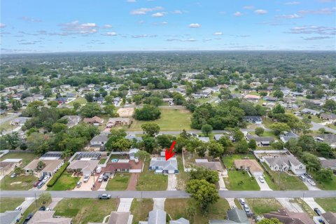 House in Spring Hill, Florida 3 bedrooms, 112.97 sq.m. № 1690169 - photo 9