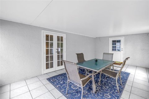 House in Spring Hill, Florida 3 bedrooms, 112.97 sq.m. № 1690169 - photo 21
