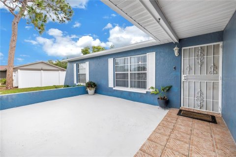 House in Spring Hill, Florida 3 bedrooms, 112.97 sq.m. № 1690169 - photo 7