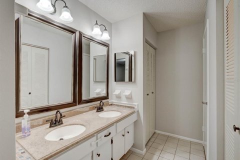 Casa en alquiler en Safety Harbor, Florida, 2 dormitorios, 94.11 m2 № 1915734 - foto 12
