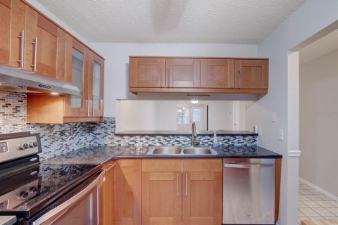 Casa en alquiler en Safety Harbor, Florida, 2 dormitorios, 94.11 m2 № 1915734 - foto 8