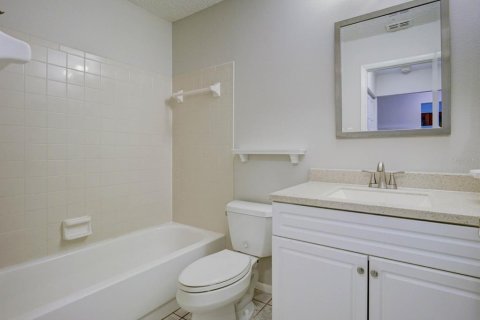 Casa en alquiler en Safety Harbor, Florida, 2 dormitorios, 94.11 m2 № 1915734 - foto 17