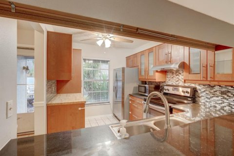 Casa en alquiler en Safety Harbor, Florida, 2 dormitorios, 94.11 m2 № 1915734 - foto 5