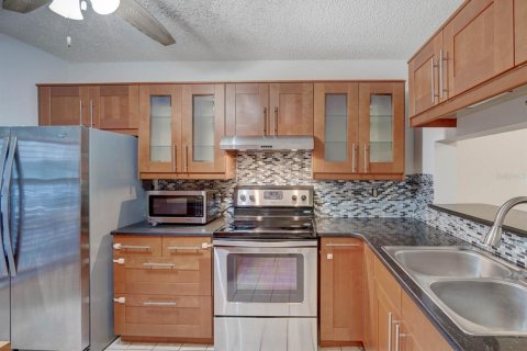 Casa en alquiler en Safety Harbor, Florida, 2 dormitorios, 94.11 m2 № 1915734 - foto 6