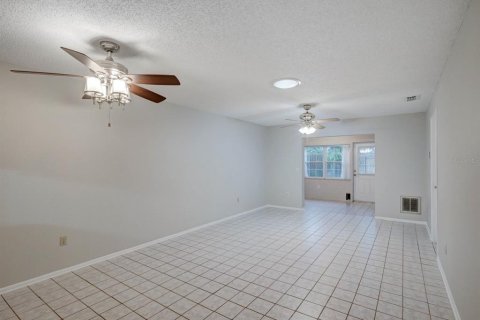 Casa en alquiler en Safety Harbor, Florida, 2 dormitorios, 94.11 m2 № 1915734 - foto 3