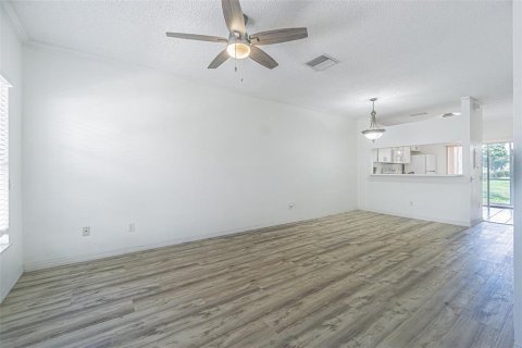 Adosado en venta en Tampa, Florida, 2 dormitorios, 110 m2 № 1757987 - foto 6