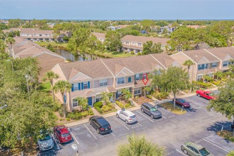 Adosado en venta en Tampa, Florida, 2 dormitorios, 110 m2 № 1757987 - foto 1
