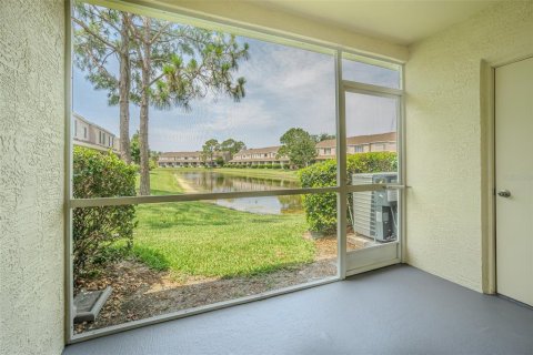 Adosado en venta en Tampa, Florida, 2 dormitorios, 110 m2 № 1757987 - foto 22