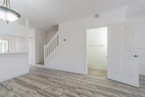 Adosado en venta en Tampa, Florida, 2 dormitorios, 110 m2 № 1757987 - foto 12