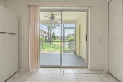 Adosado en venta en Tampa, Florida, 2 dormitorios, 110 m2 № 1757987 - foto 20