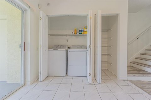 Adosado en venta en Tampa, Florida, 2 dormitorios, 110 m2 № 1757987 - foto 19