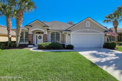 Купить виллу или дом в Фернандина-Бич, Флорида 4 спальни, 233.18м2, № 824749 - фото 1