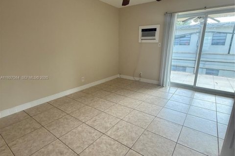 Appartement à louer à Pompano Beach, Floride: 1 chambre, 402.64 m2 № 1986335 - photo 7