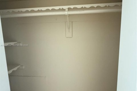 Appartement à louer à Pompano Beach, Floride: 1 chambre, 402.64 m2 № 1986335 - photo 8