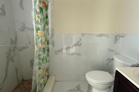 Appartement à louer à Pompano Beach, Floride: 1 chambre, 402.64 m2 № 1986335 - photo 2