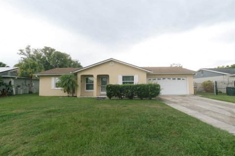 House in Kissimmee, Florida 3 bedrooms, 101.26 sq.m. № 1795659 - photo 1