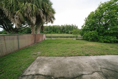 House in Kissimmee, Florida 3 bedrooms, 101.26 sq.m. № 1795659 - photo 13