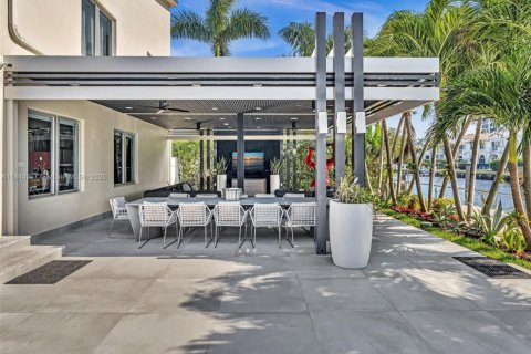 House in Hallandale Beach, Florida 5 bedrooms, 413.97 sq.m. № 1830479 - photo 13