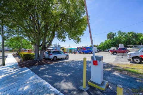 Commercial property in St. Lucie, Florida № 2250721 - photo 11