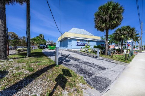 Commercial property in St. Lucie, Florida № 2250721 - photo 10