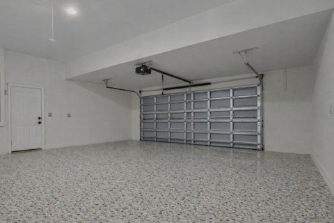 House in Port St. Lucie, Florida 3 bedrooms, 235.14 sq.m. № 2178575 - photo 25