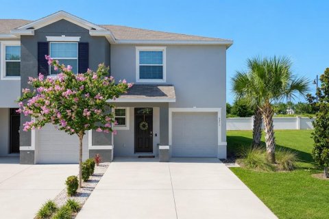 Townhouse in Wildwood, Florida 3 bedrooms, 168.34 sq.m. № 2231658