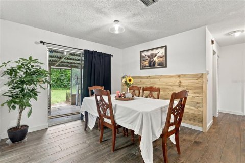 Villa ou maison à vendre à Deltona, Floride: 3 chambres, 118.36 m2 № 2400457 - photo 6