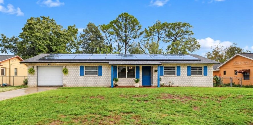 Villa ou maison à Deltona, Floride 3 chambres, 118.36 m2 № 2400457