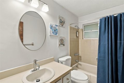 Villa ou maison à vendre à Deltona, Floride: 3 chambres, 118.36 m2 № 2400457 - photo 17