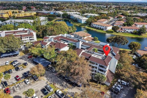 Condo in Miami, Florida, 1 bedroom  № 2026314