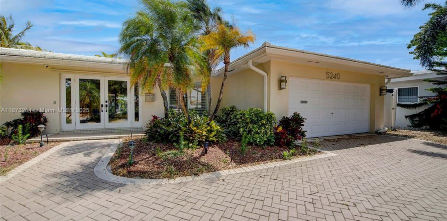 Дом в Форт-Лодердейл, Флорида 3 спальни, 190.17м2 № 1897995