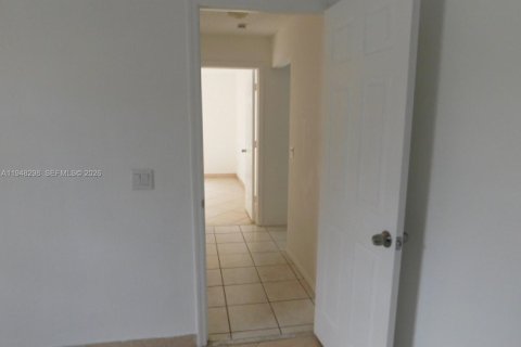 Купить виллу или дом в Порт-Сент-Луси, Флорида 4 спальни, 150.59м2, № 2008519 - фото 26