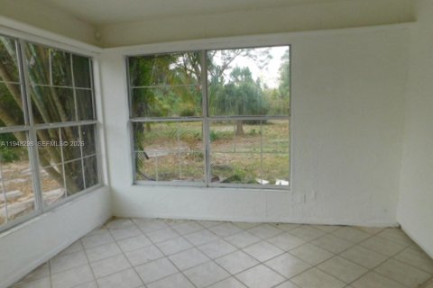 Купить виллу или дом в Порт-Сент-Луси, Флорида 4 спальни, 150.59м2, № 2008519 - фото 20