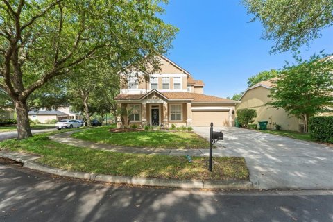 House in DeLand, Florida 5 bedrooms, 288.65 sq.m. № 2092435