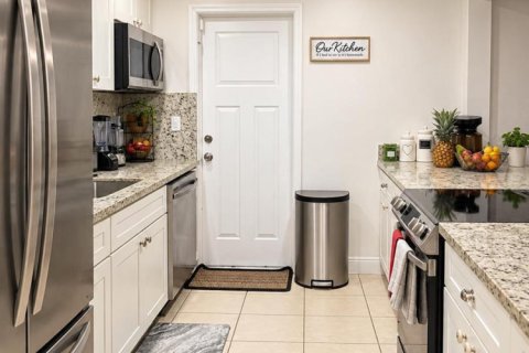 Casa en venta en Fort Lauderdale, Florida, 3 dormitorios, 97.27 m2 № 2387027 - foto 8