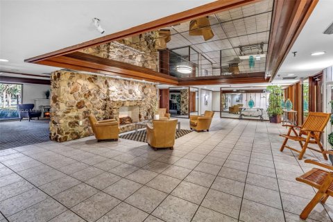 Copropriété à vendre à Miami, Floride: 2 chambres, 111.2 m2 № 1958500 - photo 24