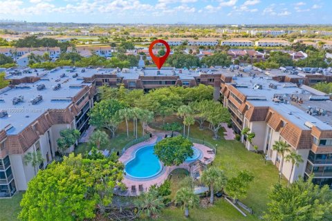 Copropriété à vendre à Miami, Floride: 2 chambres, 111.2 m2 № 1958500 - photo 21