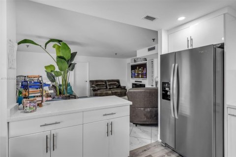 Copropriété à vendre à Miami, Floride: 2 chambres, 111.2 m2 № 1958500 - photo 7