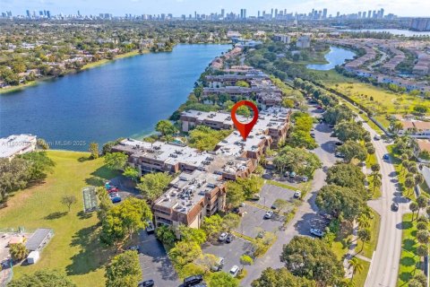 Copropriété à vendre à Miami, Floride: 2 chambres, 111.2 m2 № 1958500 - photo 22