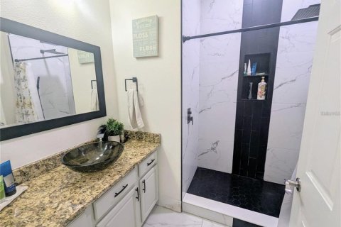 House in Tampa, Florida 3 bedrooms, 193.24 sq.m. № 2226990 - photo 19