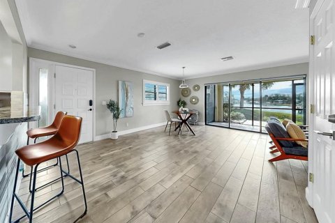Townhouse in Apollo Beach, Florida 3 bedrooms, 157.93 sq.m. № 2092745 - photo 25