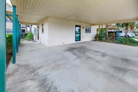 Townhouse in Apollo Beach, Florida 3 bedrooms, 157.93 sq.m. № 2092745 - photo 5