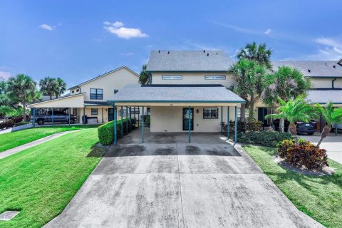 Townhouse in Apollo Beach, Florida 3 bedrooms, 157.93 sq.m. № 2092745 - photo 3