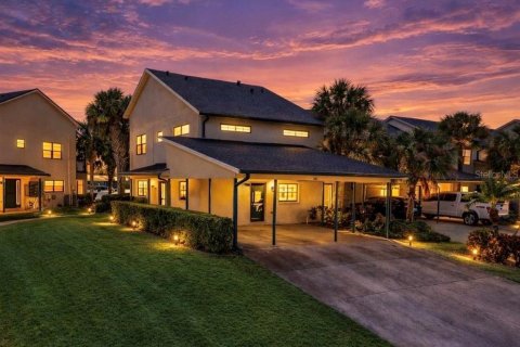 Townhouse in Apollo Beach, Florida 3 bedrooms, 157.93 sq.m. № 2092745