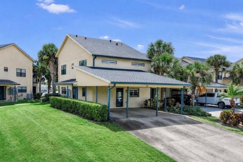 Townhouse in Apollo Beach, Florida 3 bedrooms, 157.93 sq.m. № 2092745 - photo 2