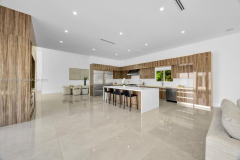 Купить виллу или дом в Майами, Флорида 4 спальни, 552.12м2, № 1850637 - фото 27