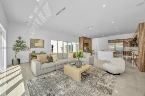 Купить виллу или дом в Майами, Флорида 4 спальни, 552.12м2, № 1850637 - фото 25