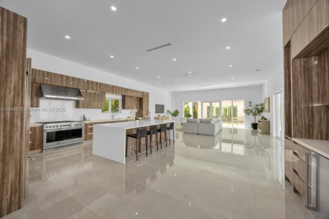 Купить виллу или дом в Майами, Флорида 4 спальни, 552.12м2, № 1850637 - фото 21